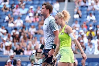 Černý den nejen pro Siniakovou. US Open nabídlo nečekaný scénář, pomohli i Muchová s Menšíkem